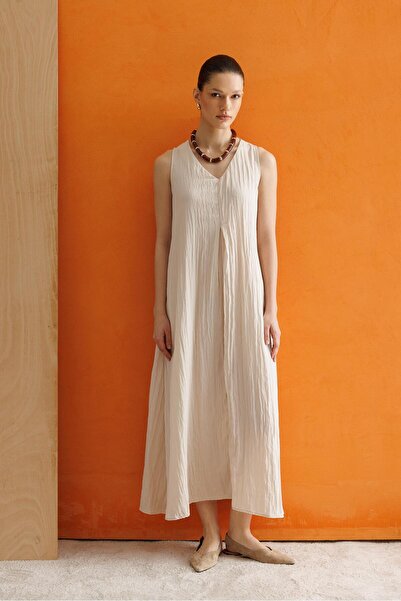 Mixray 4700 Жіноча сукня з V-подібним вирізом і плісированим передом