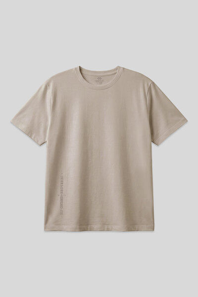 TOMMY LIFE تي شيرت رجالي كبير الحجم مطبوع باللون البيج وياقة دائرية ومريح - 8...