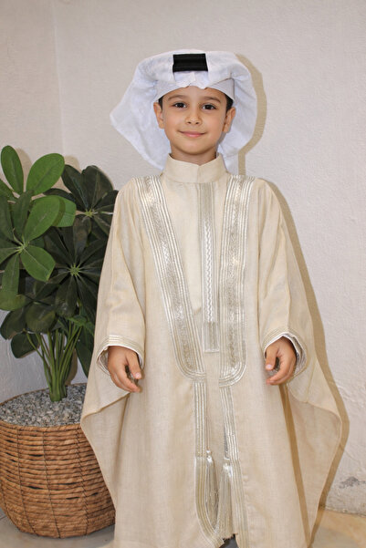 Abaya-AB طقم ولادي فاخر بثوب أبيض سادة مع بشت أنيق، عقال مقصب، شماغ وطاقية لإ...