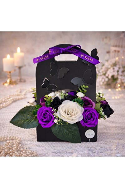 velve Aranjament floral Mariposa, trandafiri de sapun si plante artizanale, i...