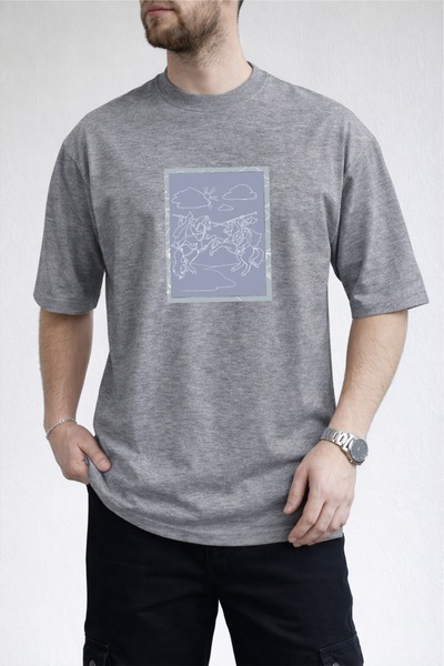 caddekombin Tricou gri din bumbac cu gât rotund și imprimeu Knight Duel pentr...
