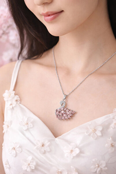 Odette Parlak geçişli kuğu detaylı 925 gümüş zincir kolye