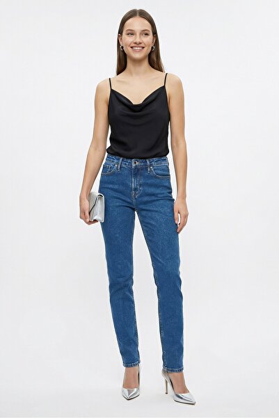 Tommy Hilfiger Women Slim Fit Washed Slim Leg Jeans, Blue