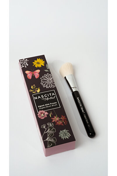 nascita Artist Serie Angled Blush Brush - 517
