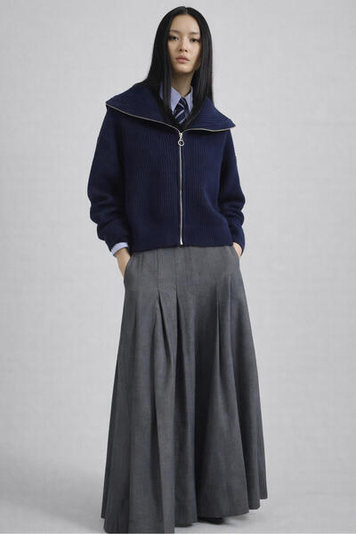 Touché Privé Zipped Short Knitted Cardigan