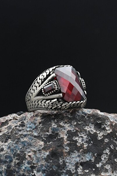 Prestige Kırmızı Zirkon Taşlı Zirkon Taş Süslemeli 925 Ayar Gümüş Yüzüğü 900316