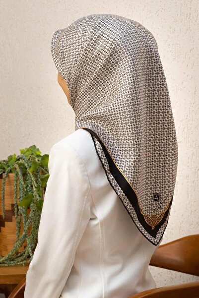 Vissona %100 Twill İpek Minik Motif Desenli Krem - Siyah Renkli 90x90 Eşarp D...