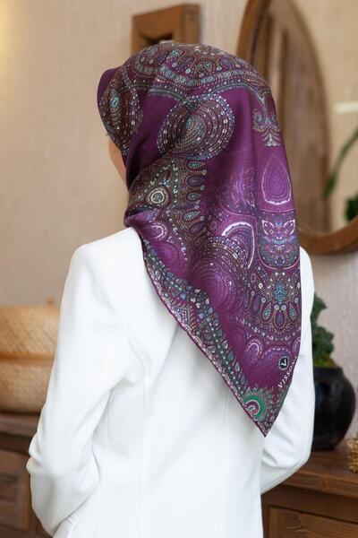 Vissona %100 Twill İpek Şal Desenli Mürdüm Renkli 90x90 Eşarp Dikim Şekli : E...