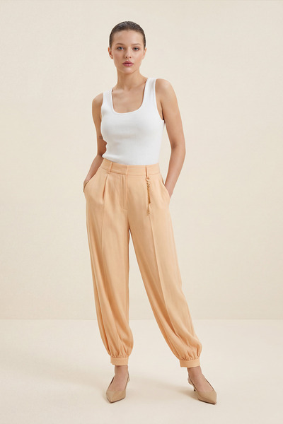 Setre Pantaloni Amber Paça cu buzunare, croială confortabilă, cu accesorii de...