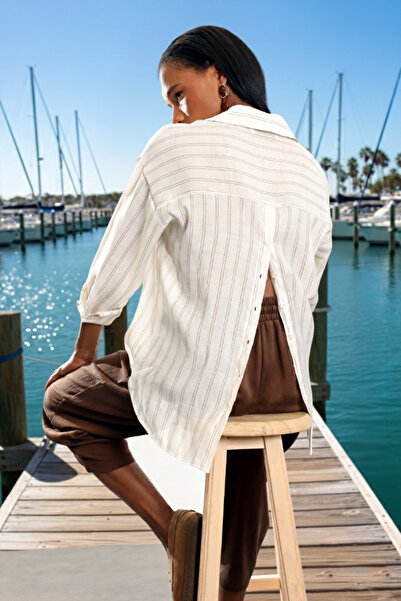 5in1Canpolat Cămașă cu dungi ecru cu detaliu nasturi la spate 18142