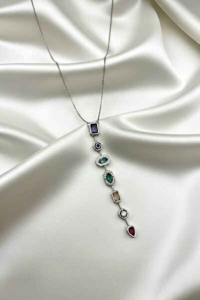 Hedef Bijuteri قلادة على شكل حرف Y من الفولاذ باللون الفضي مع 7 عناصر من الأح...