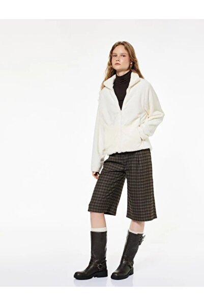 Koton Μακρυμάνικο βελούδινο μπουφάν με φερμουάρ και όρθιο γιακά με άνετη εφαρ...