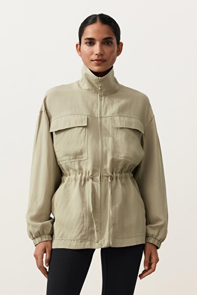 Oysho Büzgülü belli, lyocell ve %24 keten karışımı ceket