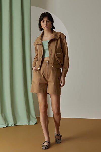 Naar Women's Shorts 25Y12402