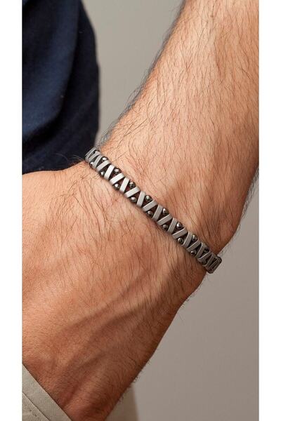 Jenny Daphne Men's Hematide Macrame Braided Bracelet