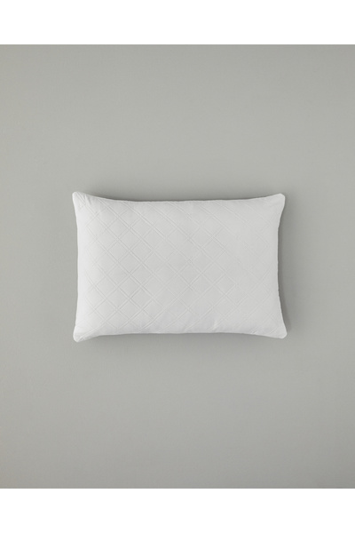 English Home Zvezdasti prošiveni štitnik za jastuk 50x70 cm beli