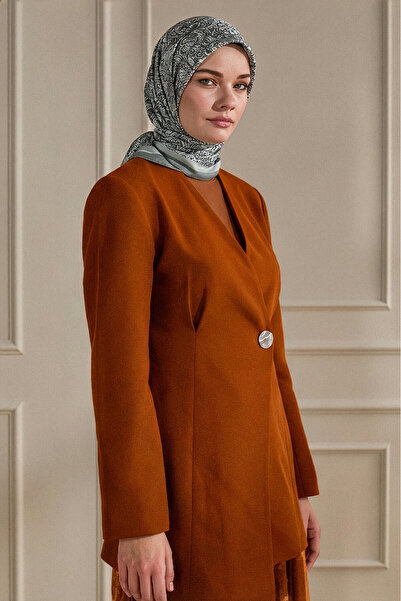 SilkTouch وشاح كريستالي بنمط عرقي رمادي