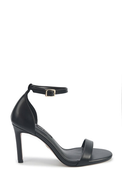 Nine West صندل نسائي بكعب أسود من ISLA2 5PR