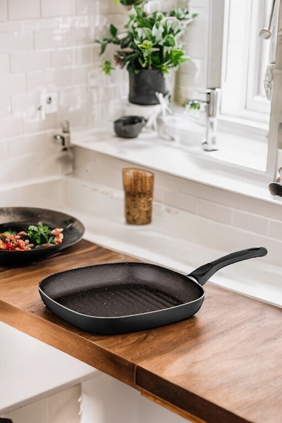 Bayev Ragnar Grill 26 Cm Striped Fireproof Non-Stick Granite Grill Pan
