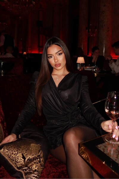 Prive Boutique Рокля от лурекс с волани