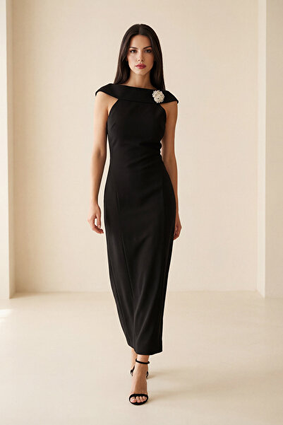 Setre Rochie neagră cu guler și cusături detaliate, lungime midi, croială per...