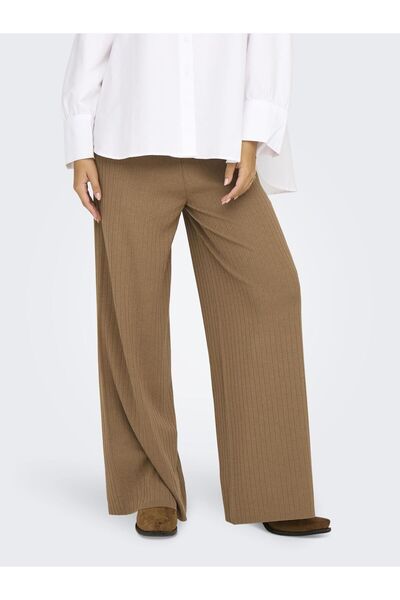 ONLY Gestrickte Hose ONLTHELMA Weiter Beinschnitt Gestrickte Hose