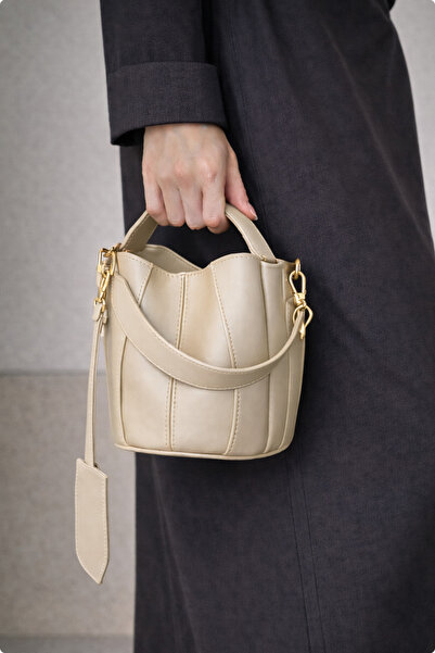 mèche atelier since 2024 حقيبة يد وكتف نسائية من كاتي بلون كريمي
