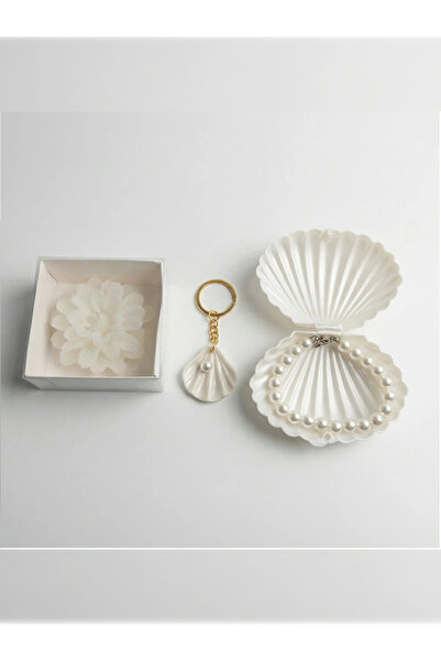 PURE BERRY LUX KREM RENK İNCİ BİLEKLİK İSTİRİDYE KUTU İÇERİSİNDE LOTUS MUM İS...