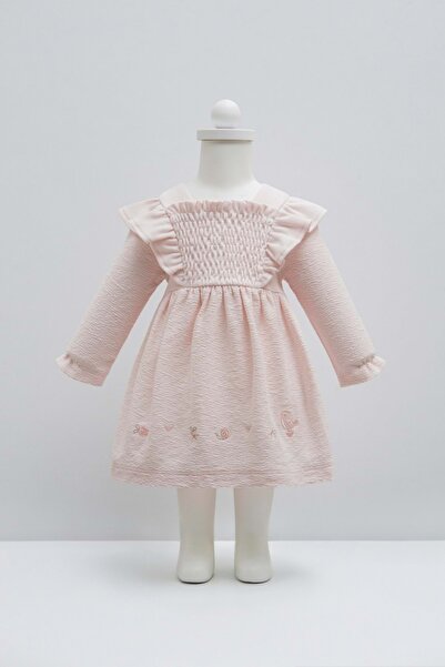 Caramell فستان HAPPY SPRING بتفاصيل مكشكشة باللون الوردي