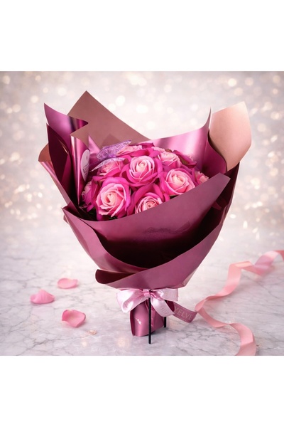 velve Buchet Roses, cu 19 trandafiri din săpun cu fluturaș decorativ, Roz fucsia