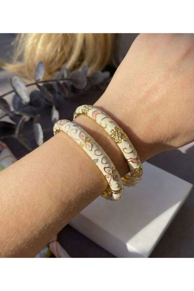 Ashley Collection Kalın Beyaz Mineli Şık Motifti Kelepçeli Bileklik