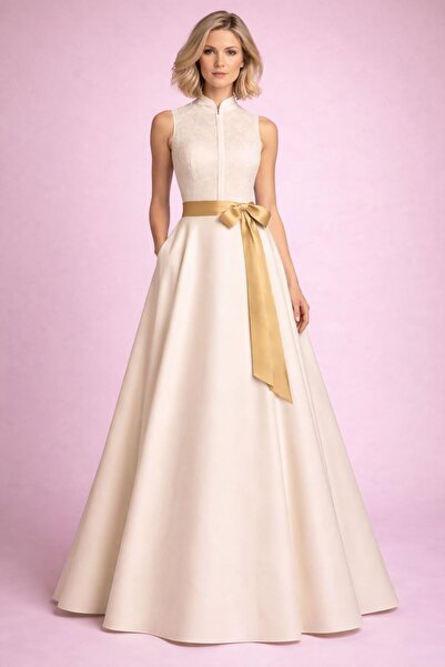 ALYEL NAKER فستان قميص ماكسي كريمي بدون أكمام مع تفاصيل دانتيل وتفاصيل مخملية...