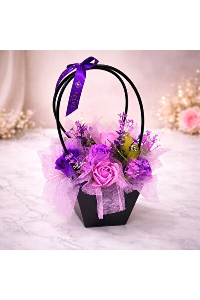 velve Cosulet floral Roses Scent Endless, cu trandafiri din sapun parfumati s...