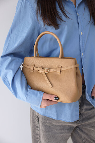 LUTVELIZADE Çanta 2605 - Deri Görünümlü Kemer Detaylı Camel Kadın Çanta