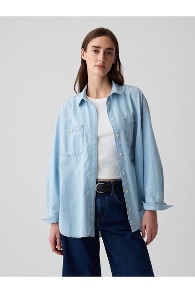 GAP Kadın Açık Mavi Chambray Denim Big Washwell™ Gömlek