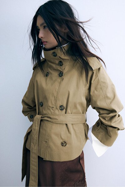 Stradivarius Yüksek yakalı kemerli trençkot