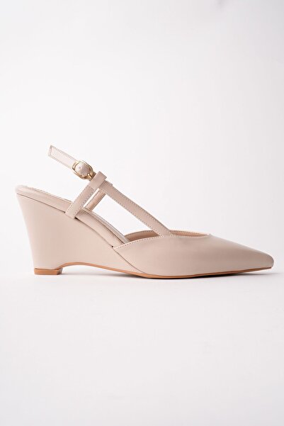 MUGGO MARBELLA Sivri Burun Arkası Açık Kadın Dolgu Topuklu Ayakkabı
