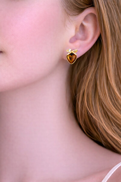 Shemora أقراط فولاذية بتصميم على شكل قلب