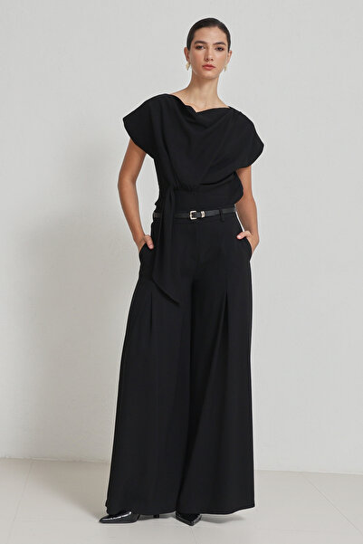 Setre Μαύρη μπλούζα με κοντό μανίκι με λεπτομέρεια στη μέση