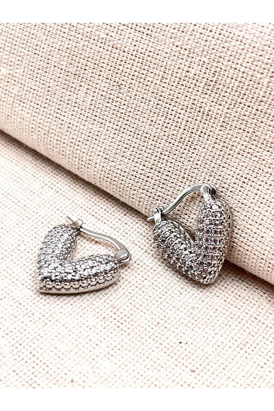Siya Silver Vip Seri V Model Taşlı Minimal Kalp Küpe