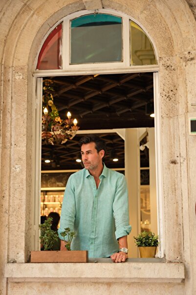 Fitmens قميص رجالي بأكمام طويلة وقصة ضيقة مصنوع من نسيج الكتان 100% قابل للتن...