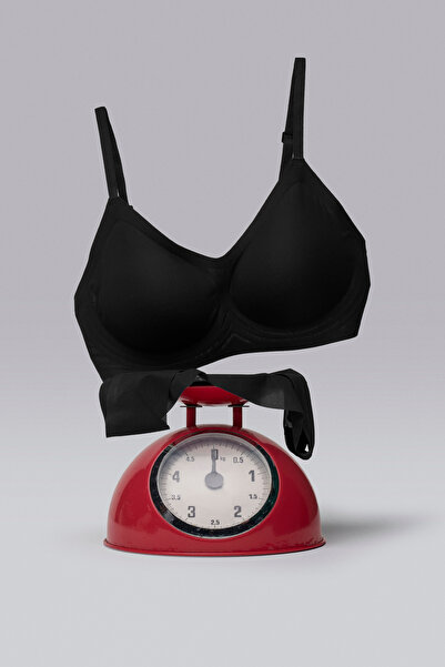 Penti Zerogram - Sutien negru invizibil cu nervuri