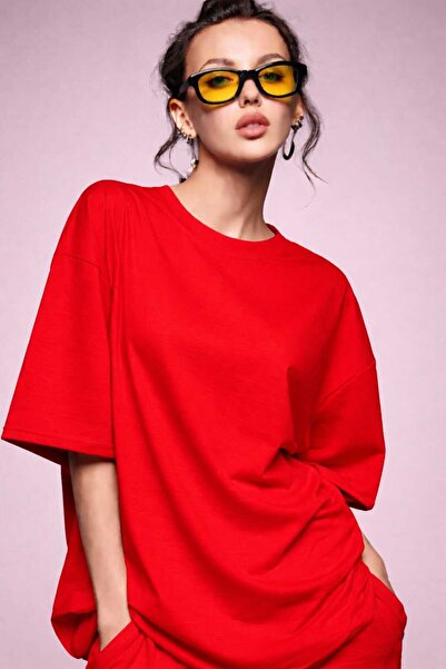 New Shine Solid Color Women's Red T-Shirt