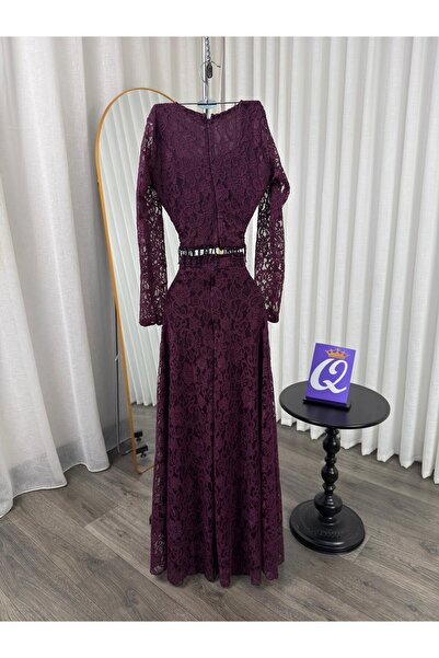 ainaqat aljawhara Fonda set