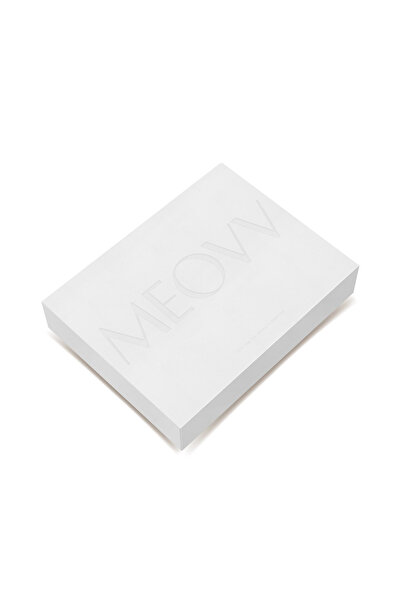 ikollect MEOVV - 2026 SEASON'S GREETINGS (POB bulunmamaktadır)