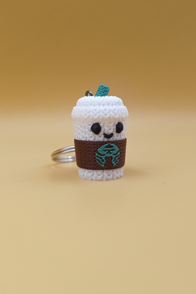 Rodopiva سلسلة مفاتيح على شكل كوب قهوة منقوشة (بلاستيك)