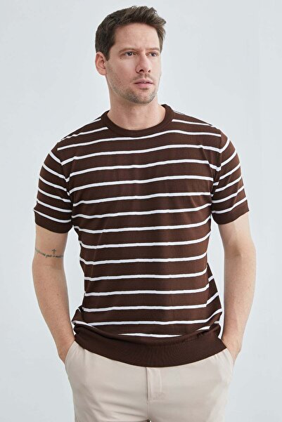 Fulla Moda Ριγέ πλεκτό μπλουζάκι με λαιμόκοψη ποδηλάτου