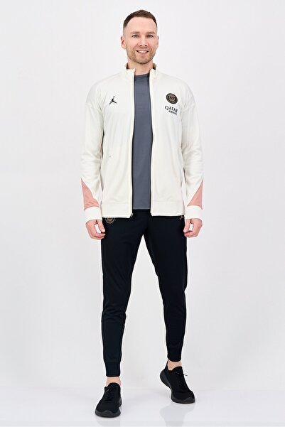 Nike طقم رياضي رجالي مكون من قطعتين قصة ضيقة ، متعدد الألوان