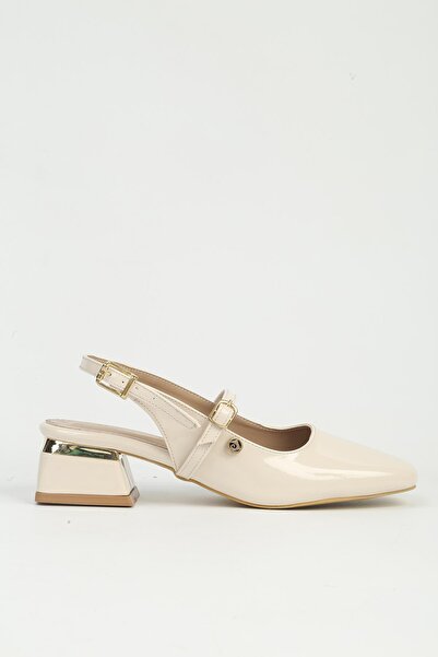 Pierre Cardin حذاء نسائي بيج من الجلد اللامع بكعب قصير PC-55793