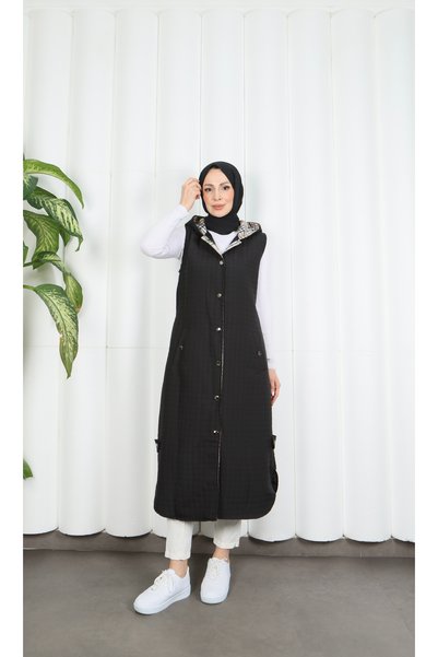 HNT Hayrunnisa Tesettür Black vest with plaid pattern detail inside the hood hnt8568